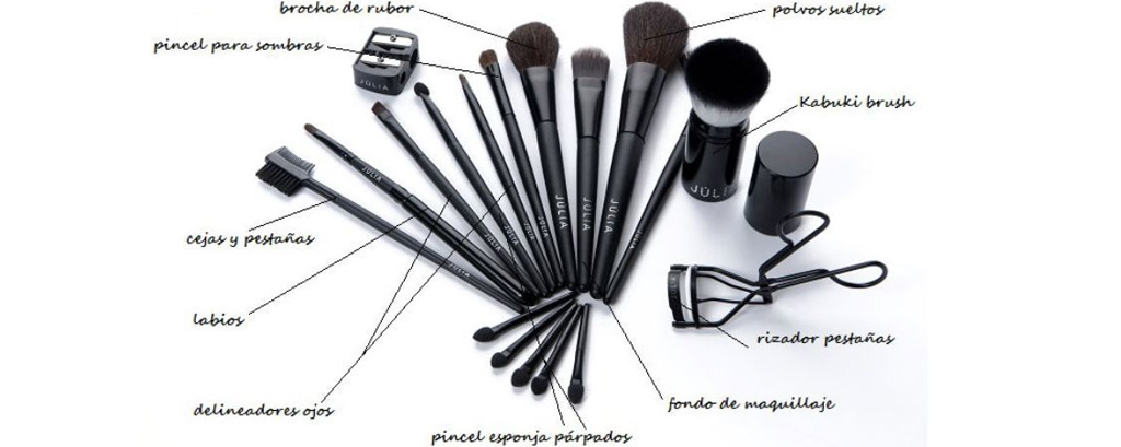 Diferentes brochas para aplicar el maquillaje